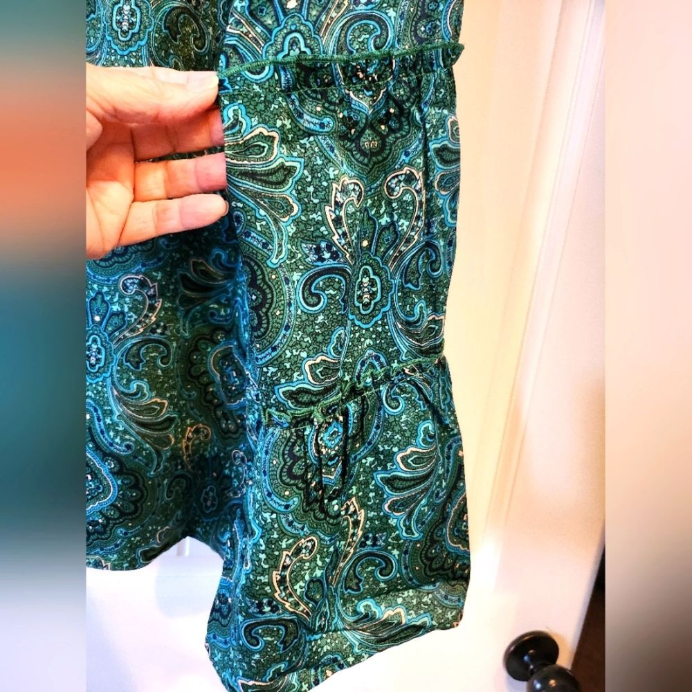 NWT GRAND & GREENE, LARGE, PAISLEY TIE NECK WITH TASSELS TRUMPET SLEEVE TOP - Picture 9 of 11
